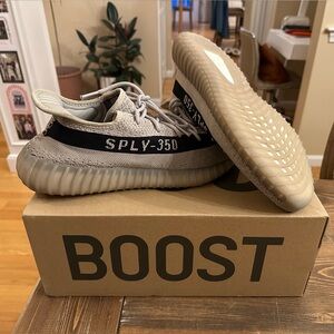 Adidas Yeezy 350 V2 - Gray and Black